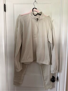 Avalanche Jogger Set NWOT